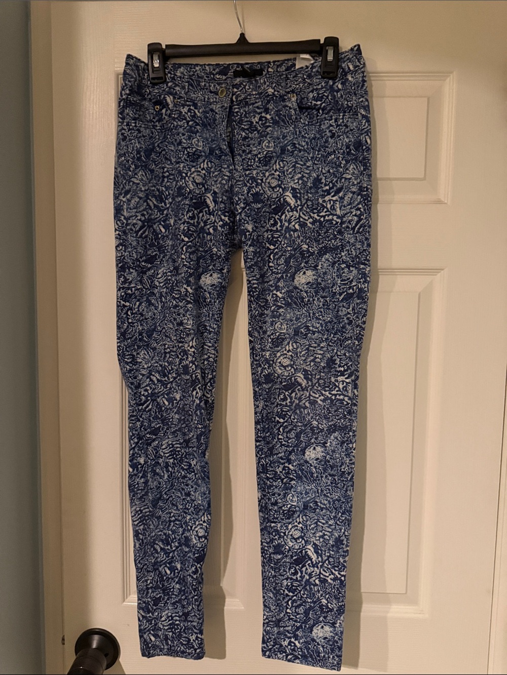 H&M Navy Blue Floral Straight-Leg Jeans edgy party vacation graphic whimsical
